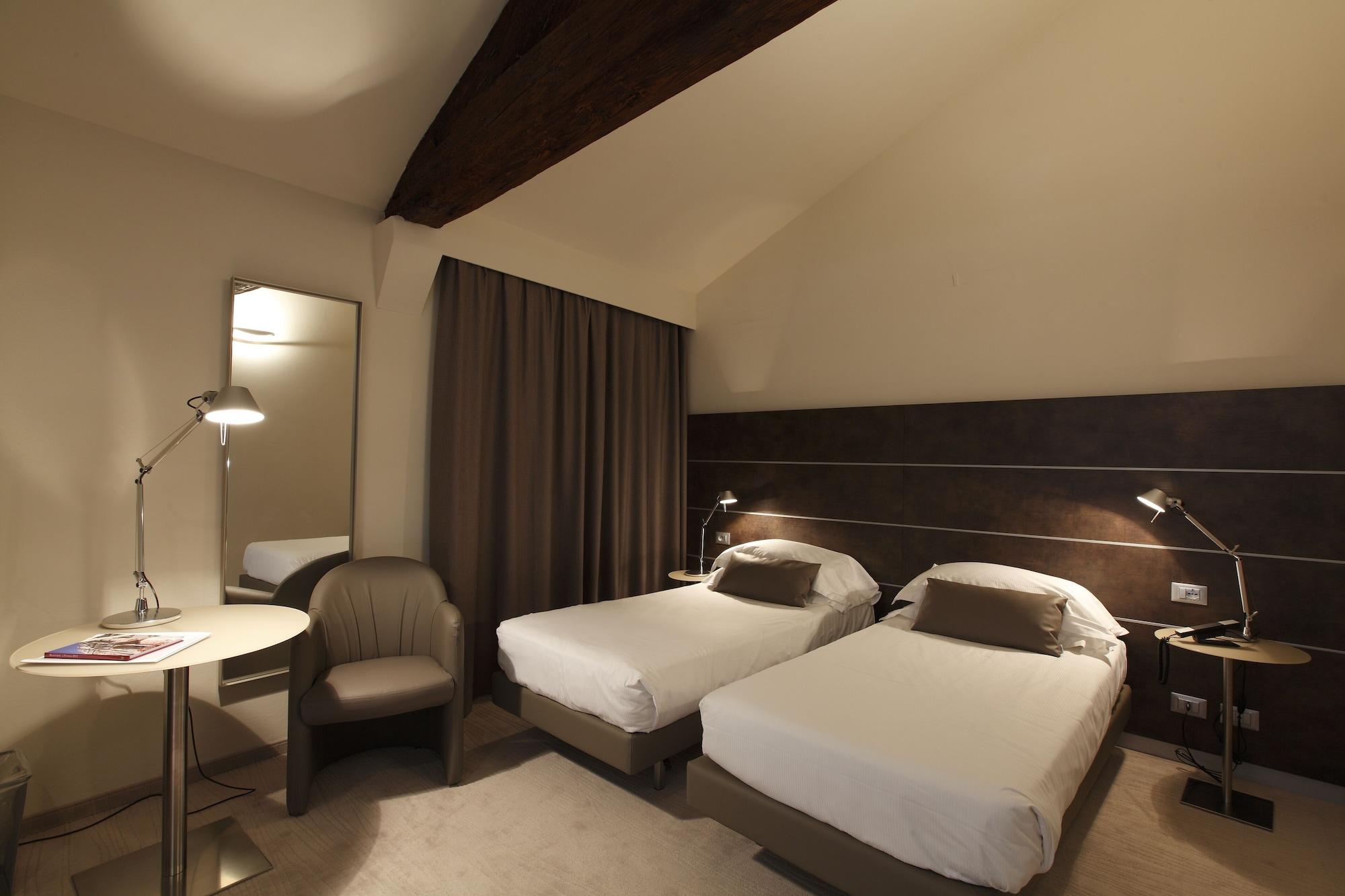 Hotel Annunziata Феррара Экстерьер фото