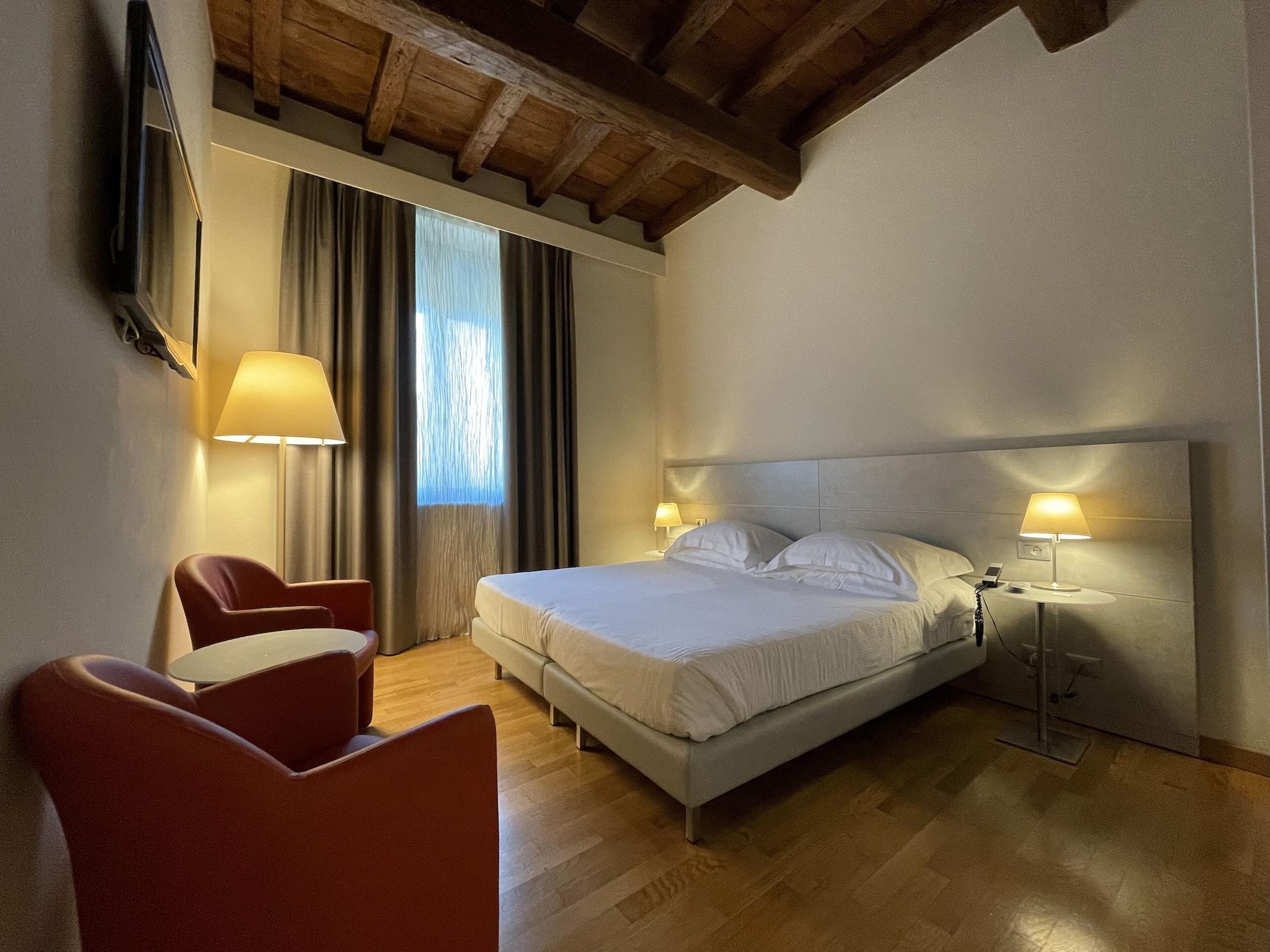 Hotel Annunziata Феррара Экстерьер фото