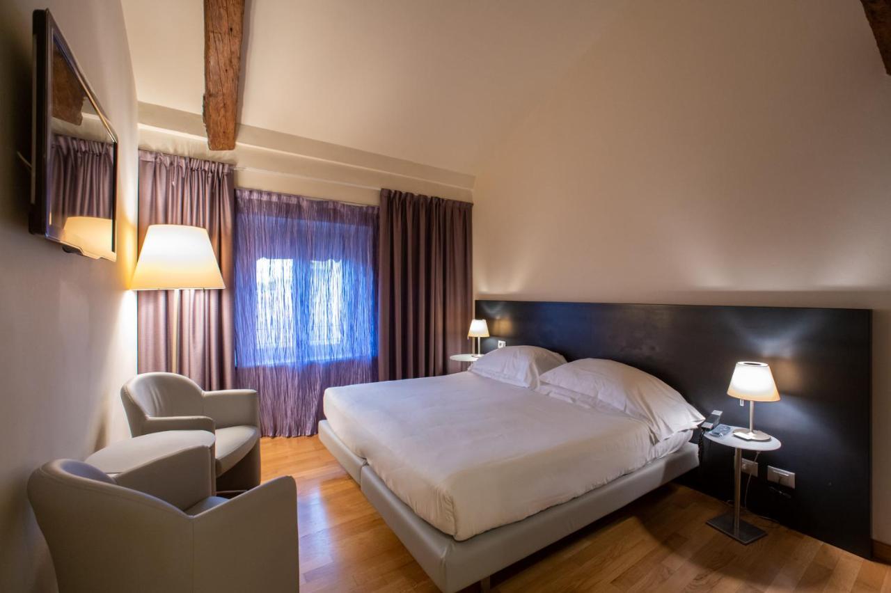 Hotel Annunziata Феррара Экстерьер фото