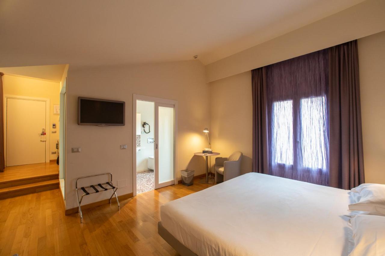 Hotel Annunziata Феррара Экстерьер фото