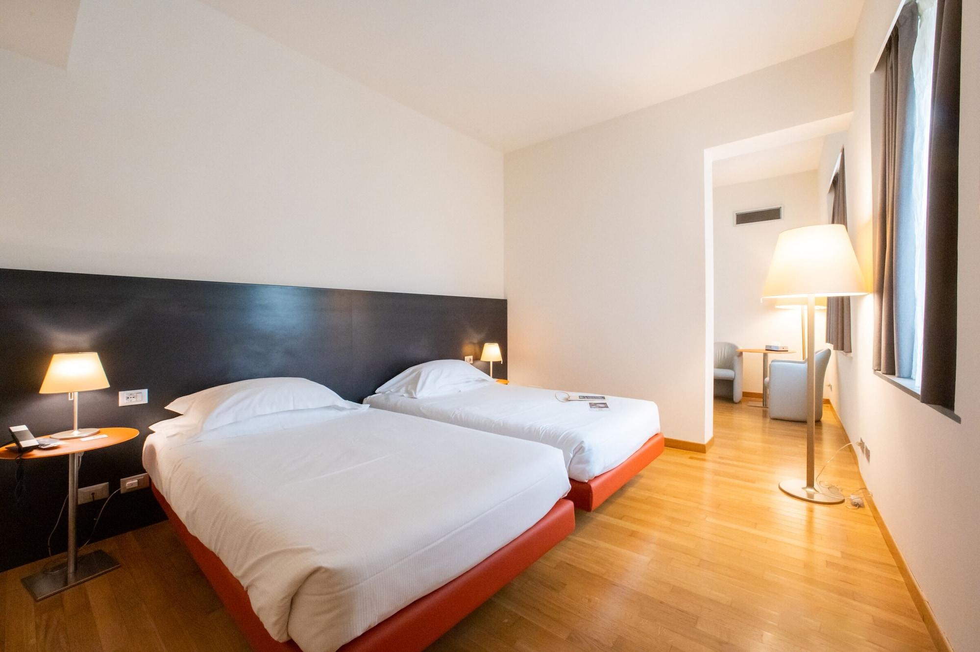 Hotel Annunziata Феррара Экстерьер фото