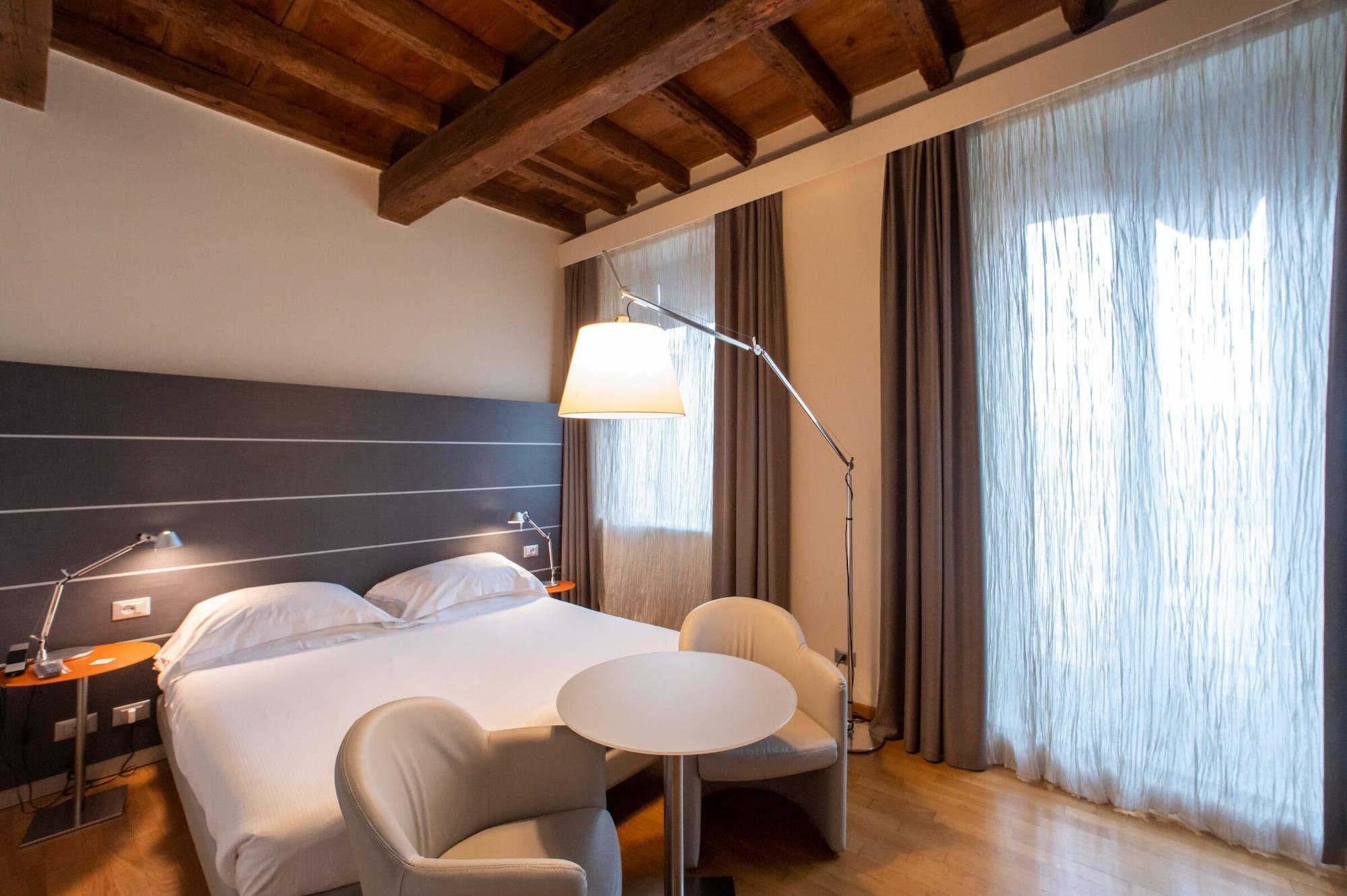 Hotel Annunziata Феррара Экстерьер фото