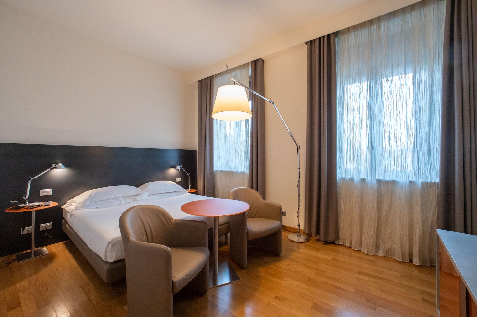 Hotel Annunziata Феррара Экстерьер фото