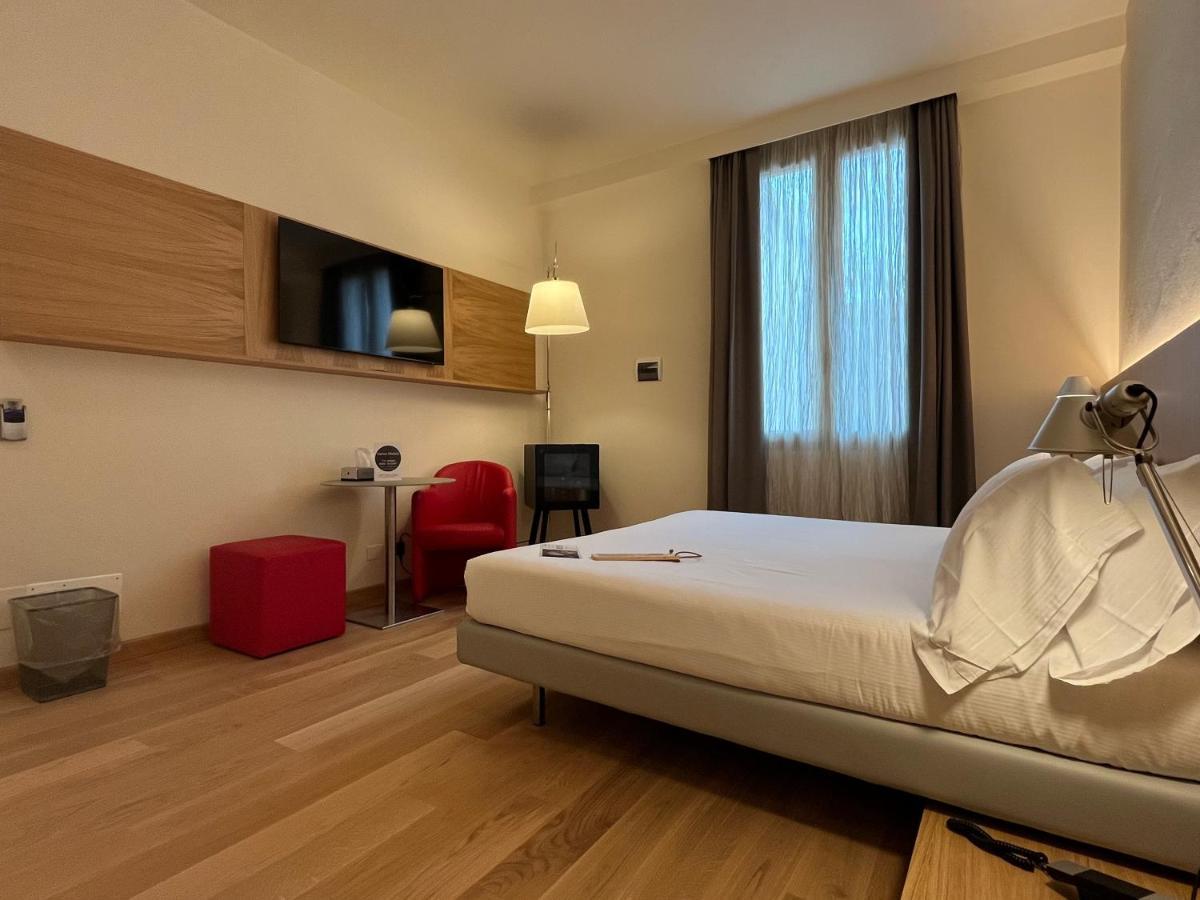 Hotel Annunziata Феррара Экстерьер фото