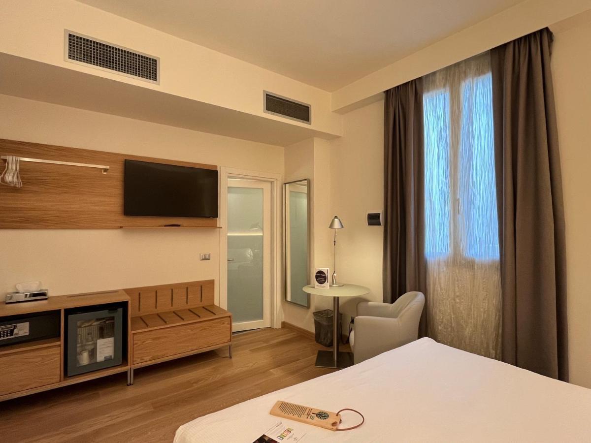 Hotel Annunziata Феррара Экстерьер фото